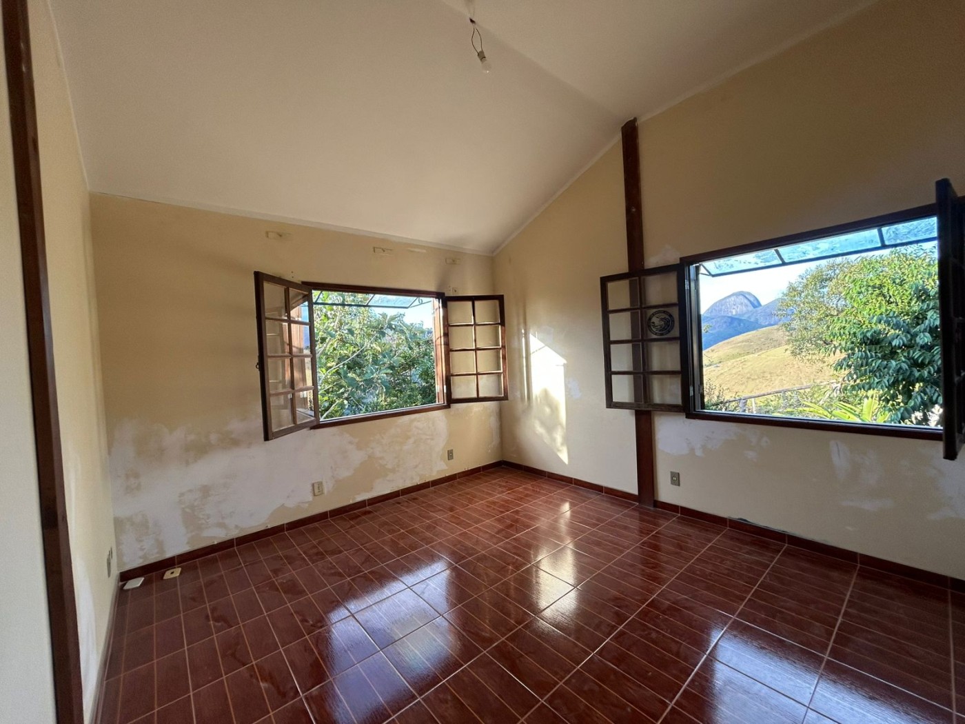 Casa de Condomínio à venda com 4 quartos, 250m² - Foto 19