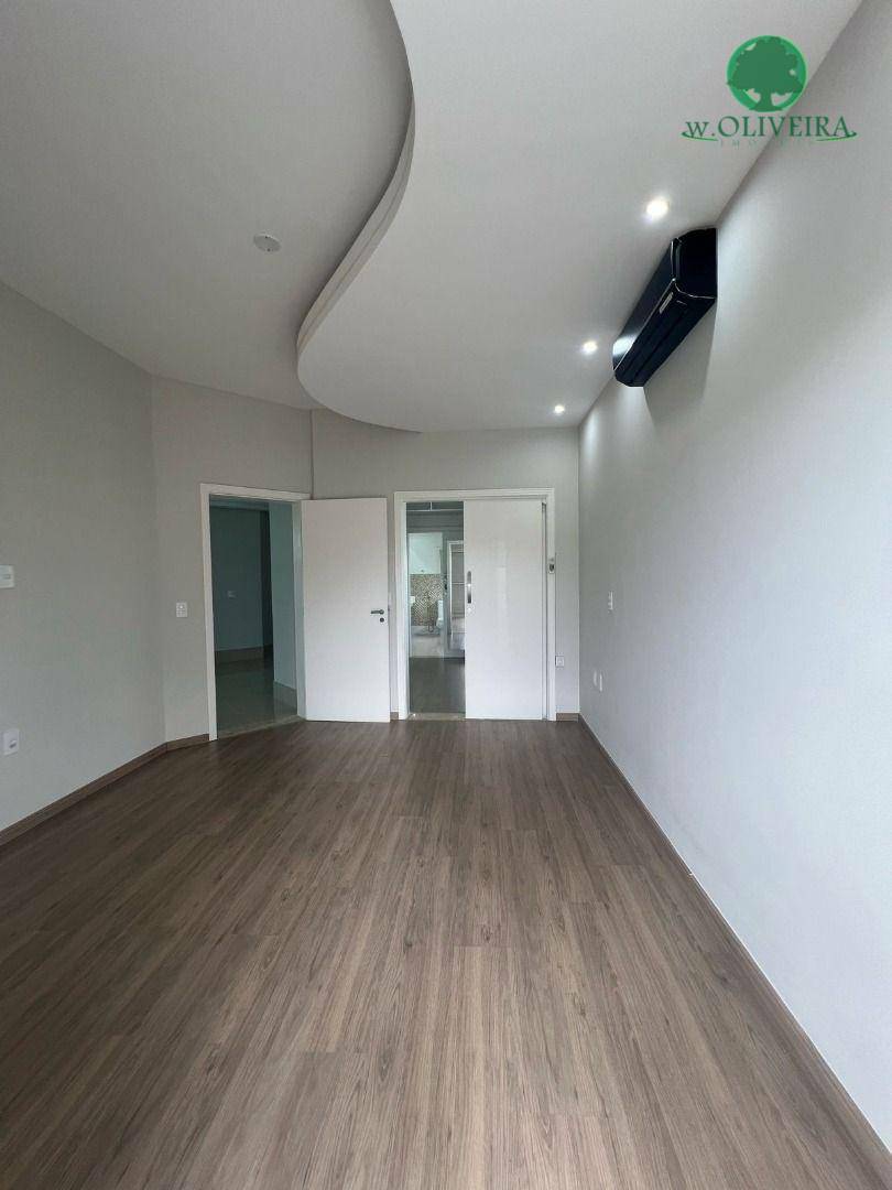 Sobrado à venda com 4 quartos, 335m² - Foto 12