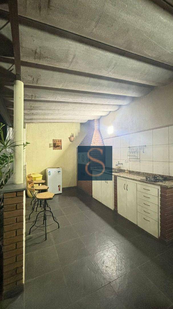 Sobrado à venda com 3 quartos, 450m² - Foto 10