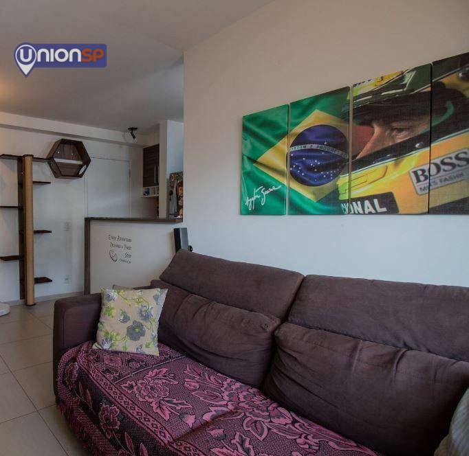 Apartamento à venda com 2 quartos, 62m² - Foto 2