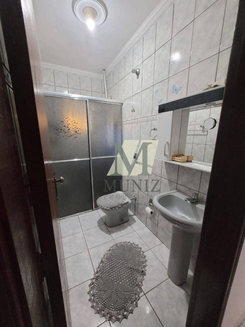 Casa à venda com 3 quartos, 200M2 - Foto 9