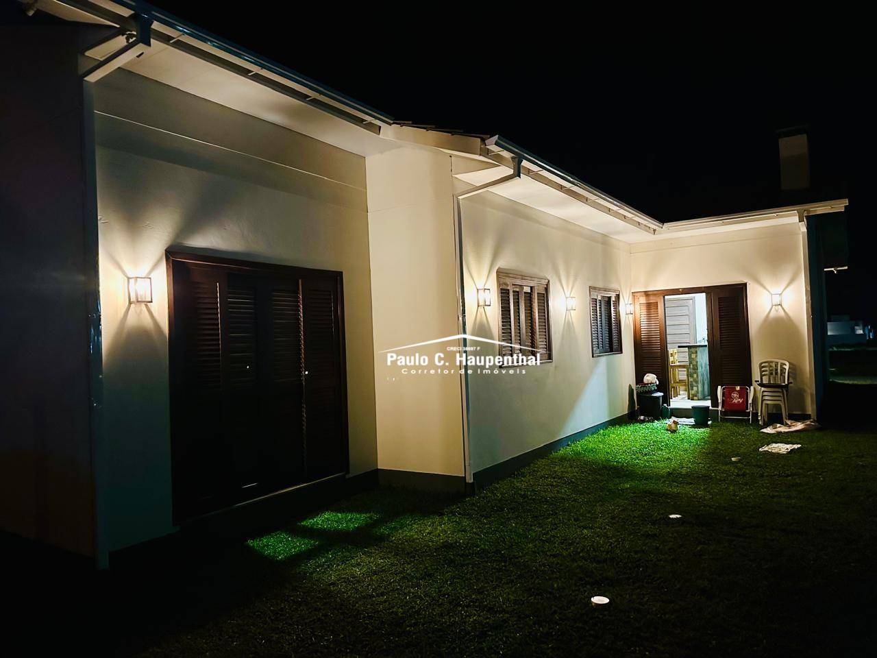 Casa à venda com 3 quartos, 120m² - Foto 2
