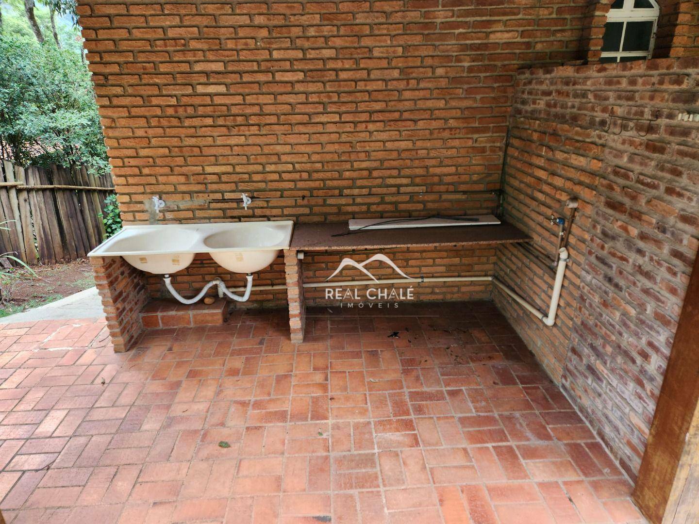 Casa de Condomínio à venda com 3 quartos, 260m² - Foto 6