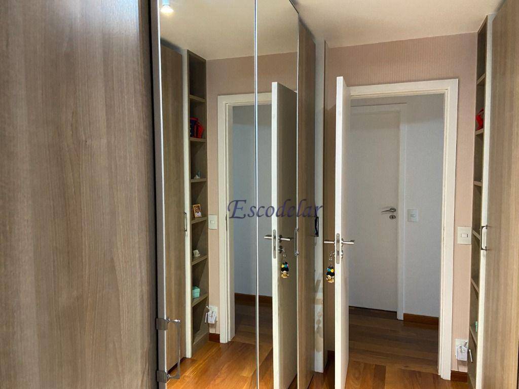 Apartamento para alugar com 3 quartos, 190m² - Foto 18