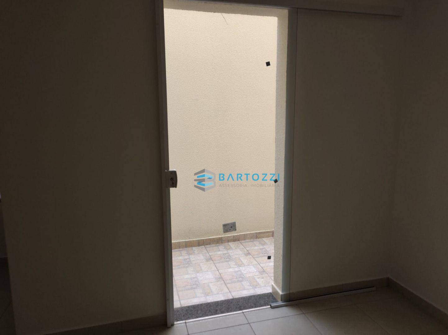 Apartamento à venda com 1 quarto, 30m² - Foto 15