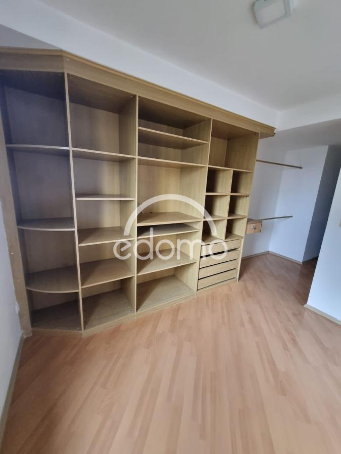 Apartamento para alugar com 2 quartos, 70m² - Foto 13