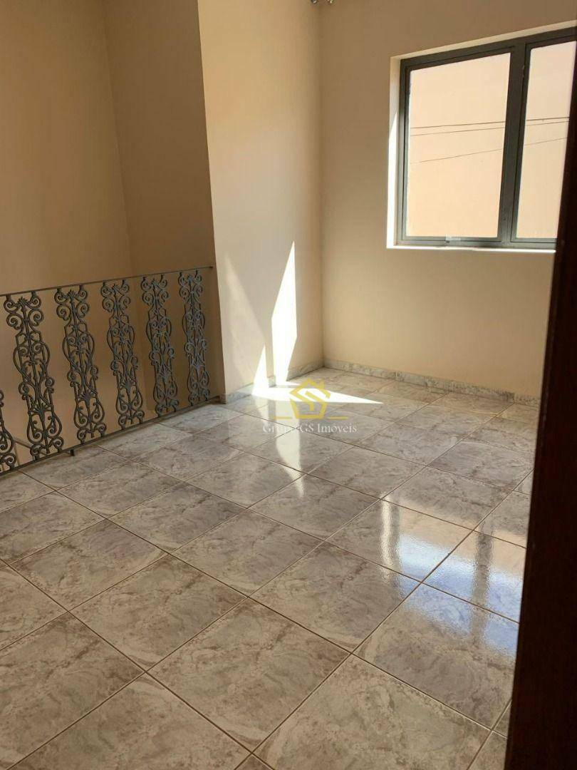 Casa para alugar com 2 quartos, 150m² - Foto 19