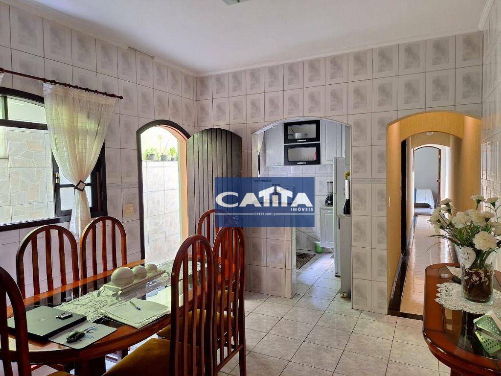 Casa à venda com 3 quartos, 218m² - Foto 8