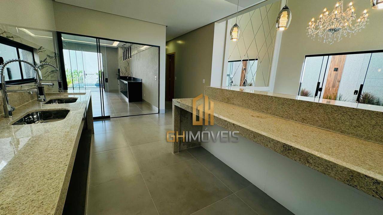 Casa à venda com 3 quartos, 180m² - Foto 14