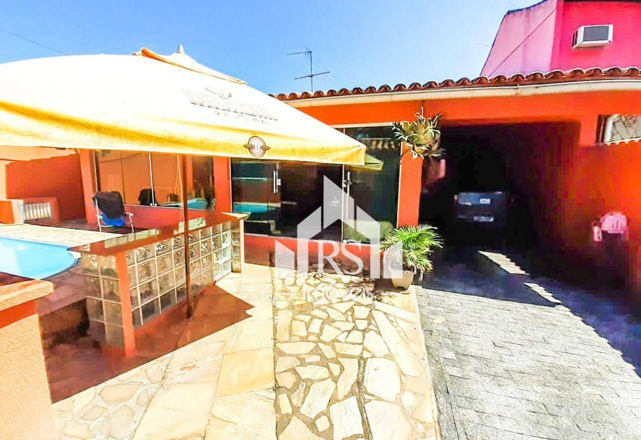 Casa à venda com 5 quartos, 268m² - Foto 19