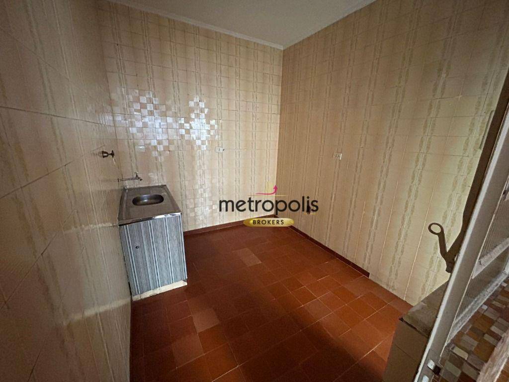 Apartamento para alugar com 1 quarto, 65m² - Foto 12