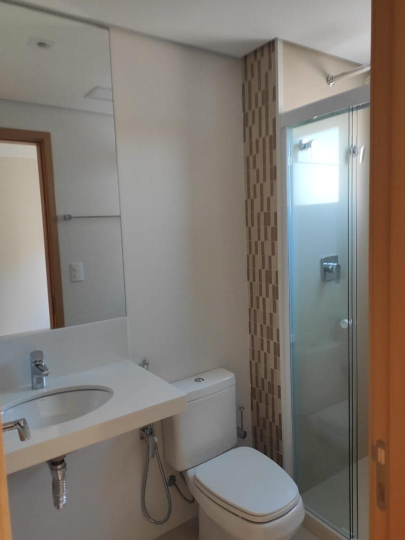 Apartamento à venda com 3 quartos, 123m² - Foto 9