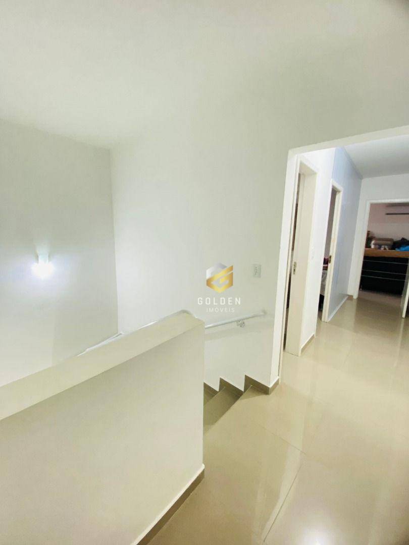 Sobrado à venda com 4 quartos, 129m² - Foto 11