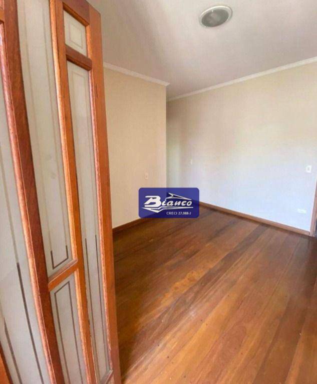 Sobrado à venda com 3 quartos, 190m² - Foto 4