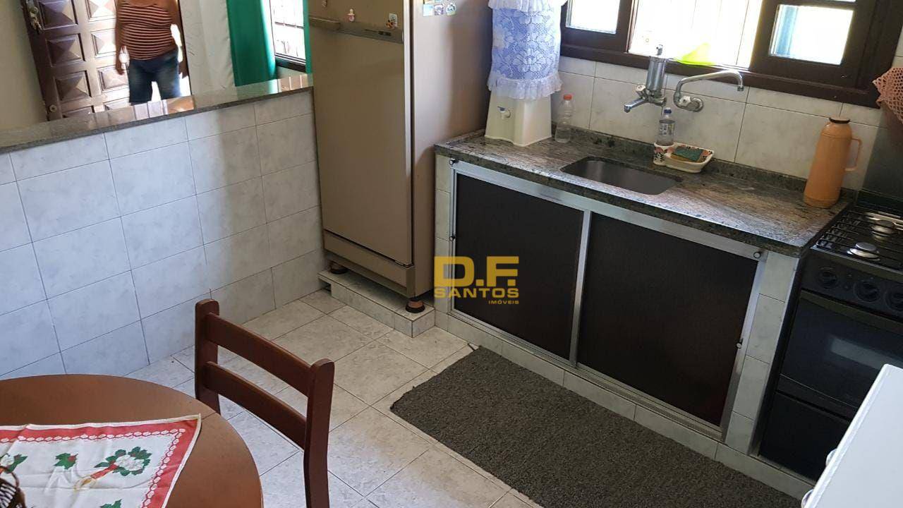 Casa à venda com 3 quartos, 109m² - Foto 15