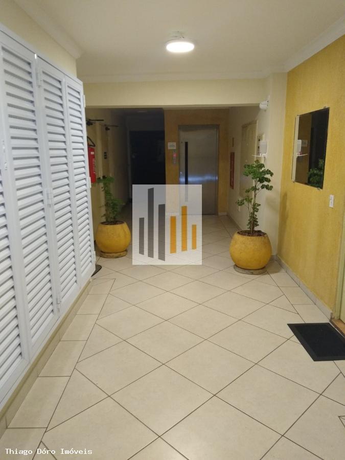 Apartamento à venda com 3 quartos, 70m² - Foto 10