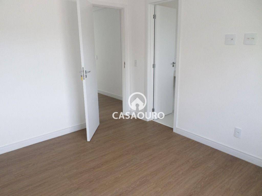 Apartamento à venda com 4 quartos, 186m² - Foto 13