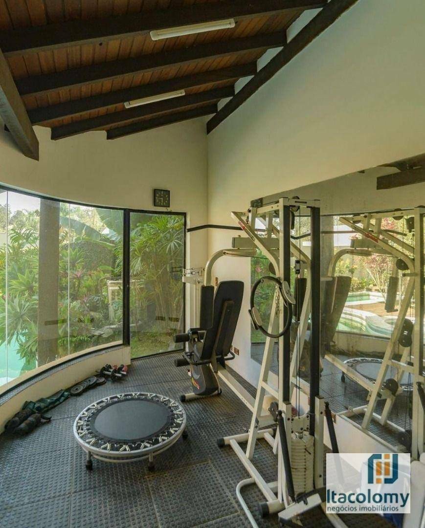 Casa de Condomínio à venda e aluguel com 3 quartos, 550m² - Foto 17