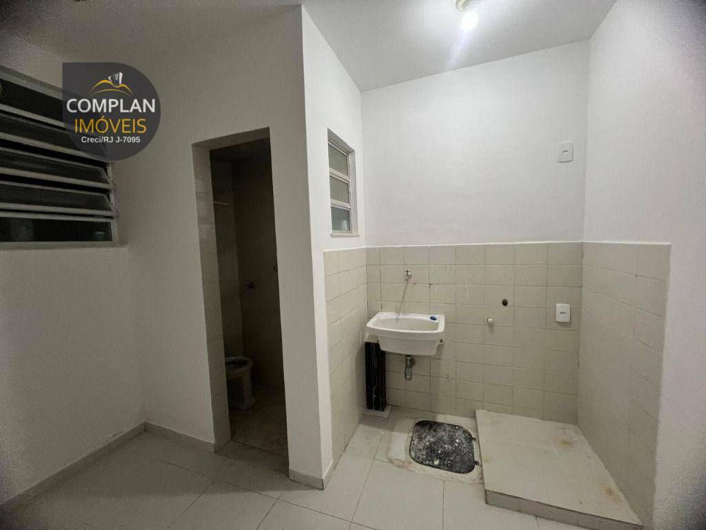 Apartamento à venda com 2 quartos, 75m² - Foto 18