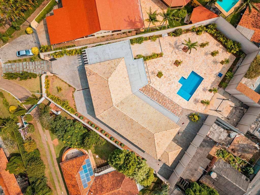 Casa de Condomínio à venda com 4 quartos, 688m² - Foto 2