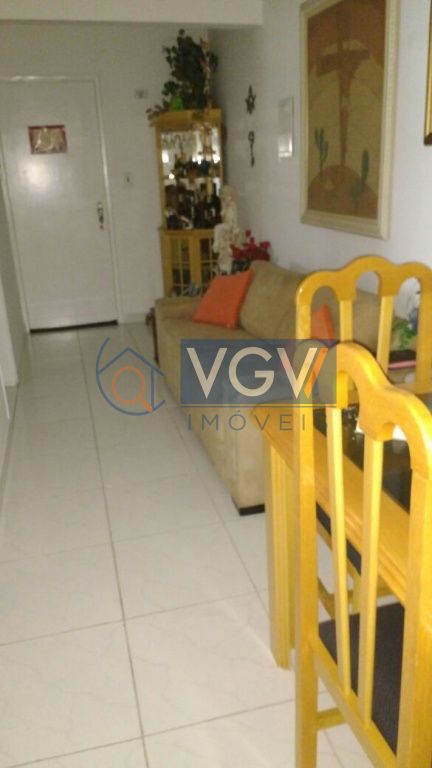 Apartamento à venda com 3 quartos, 88m² - Foto 2