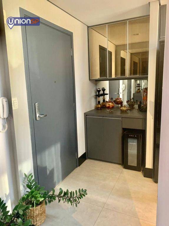 Apartamento à venda com 2 quartos, 75m² - Foto 11