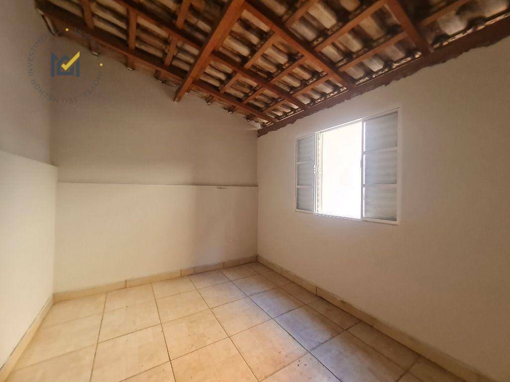 Casa à venda com 4 quartos, 100m² - Foto 12