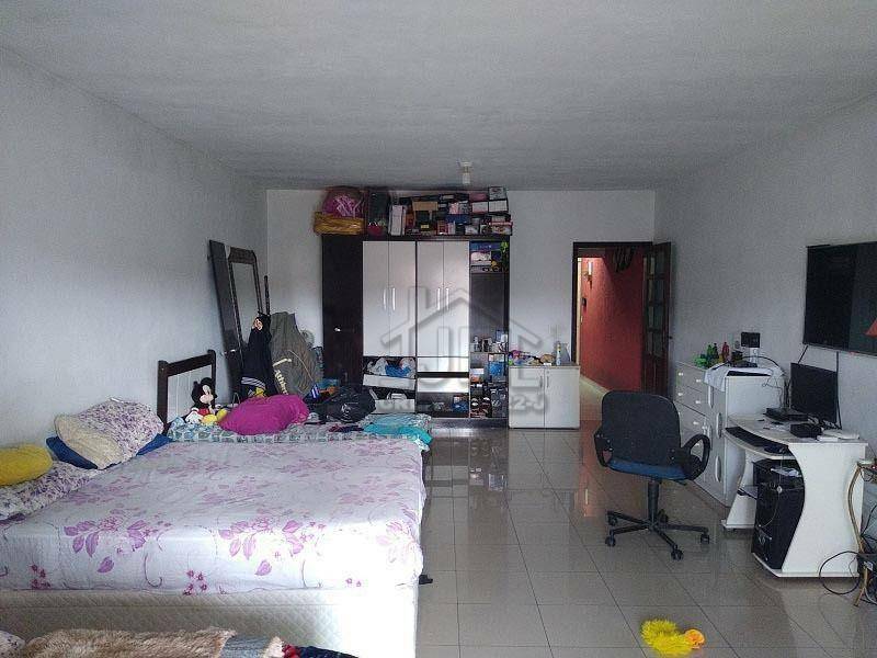 Casa à venda com 3 quartos, 150m² - Foto 2