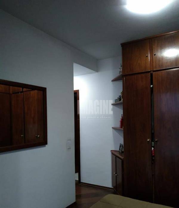 Apartamento à venda com 3 quartos, 85m² - Foto 11