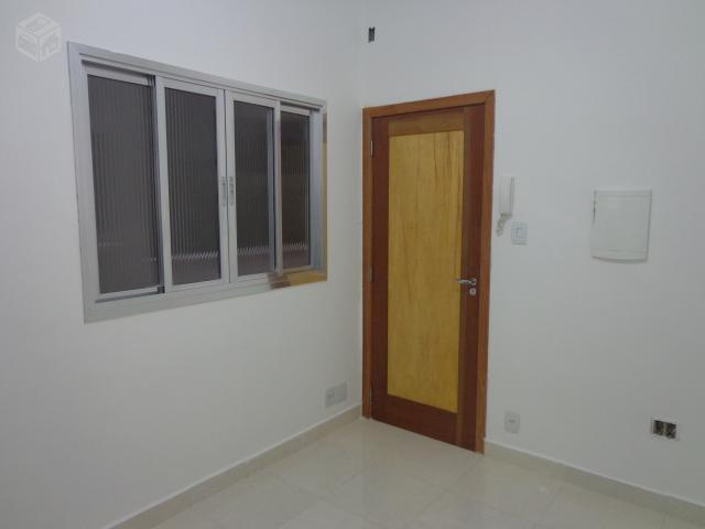 Apartamento à venda com 2 quartos, 65m² - Foto 1