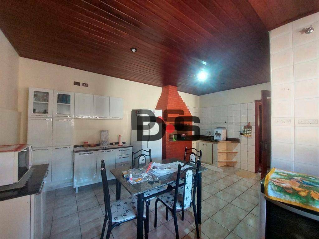 Casa à venda com 3 quartos, 150m² - Foto 16