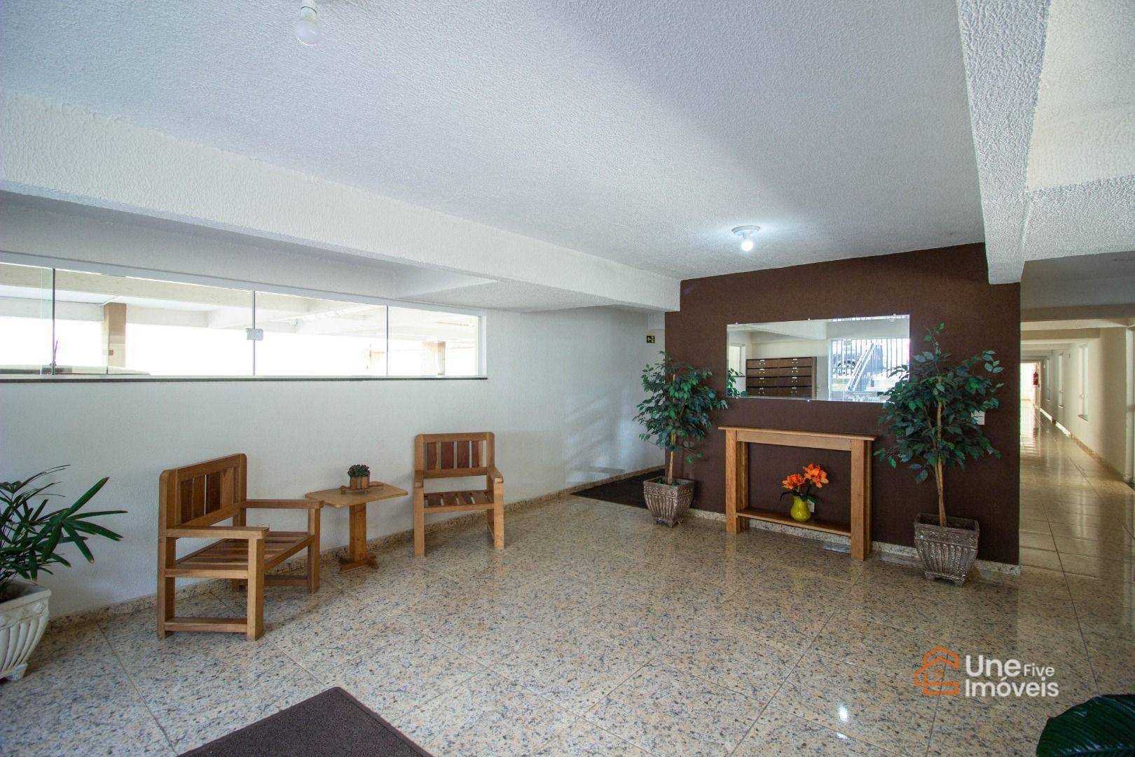 Apartamento à venda com 2 quartos, 62m² - Foto 17