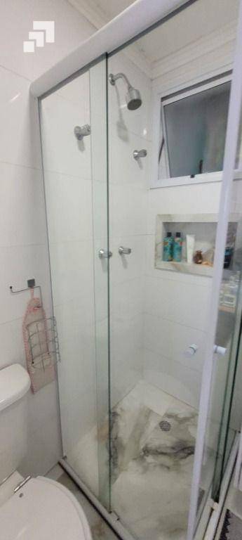 Apartamento à venda com 2 quartos, 62m² - Foto 17