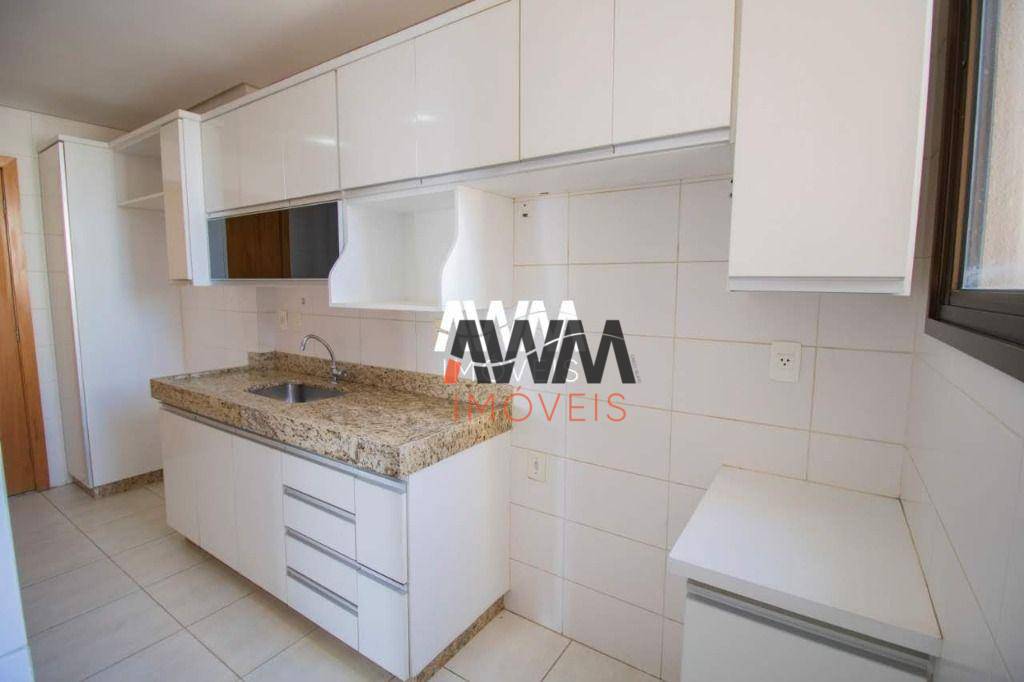 Apartamento para alugar com 4 quartos, 220m² - Foto 8