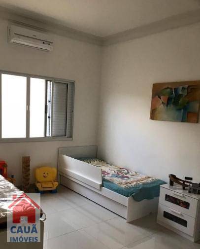 Casa à venda com 3 quartos, 282m² - Foto 13