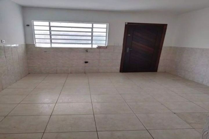 Sobrado à venda com 3 quartos, 240m² - Foto 25