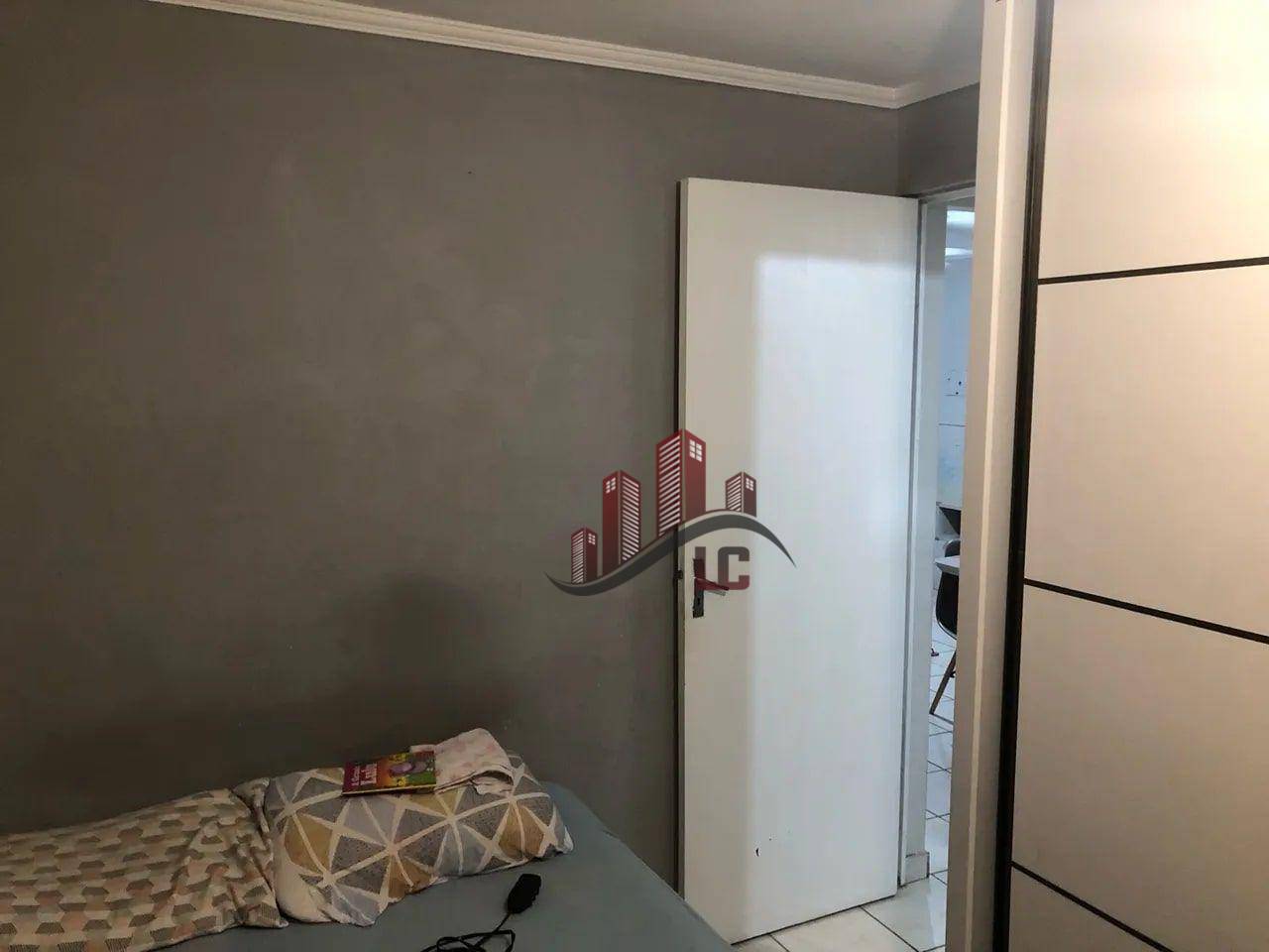 Apartamento para alugar com 2 quartos, 55m² - Foto 4