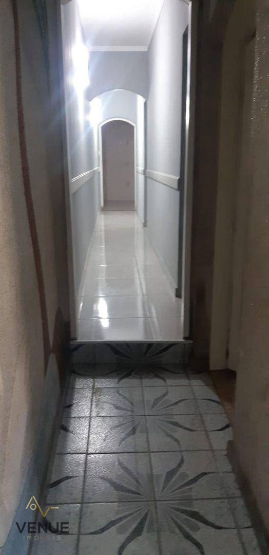 Sobrado à venda com 3 quartos, 240m² - Foto 17