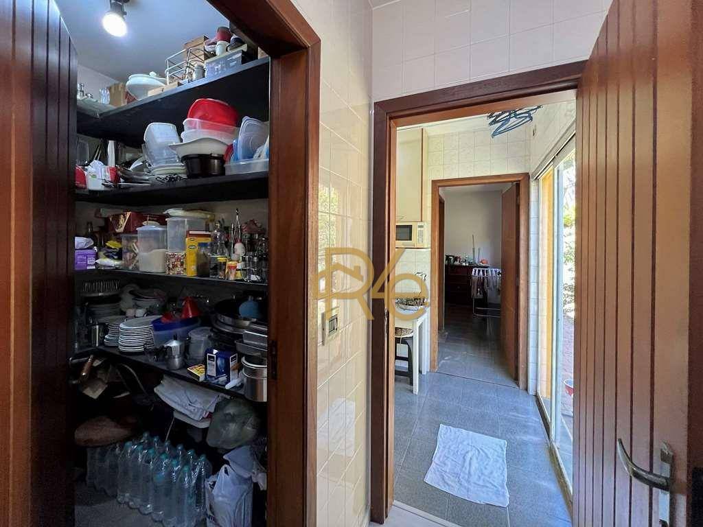 Casa de Condomínio à venda com 4 quartos, 350m² - Foto 48