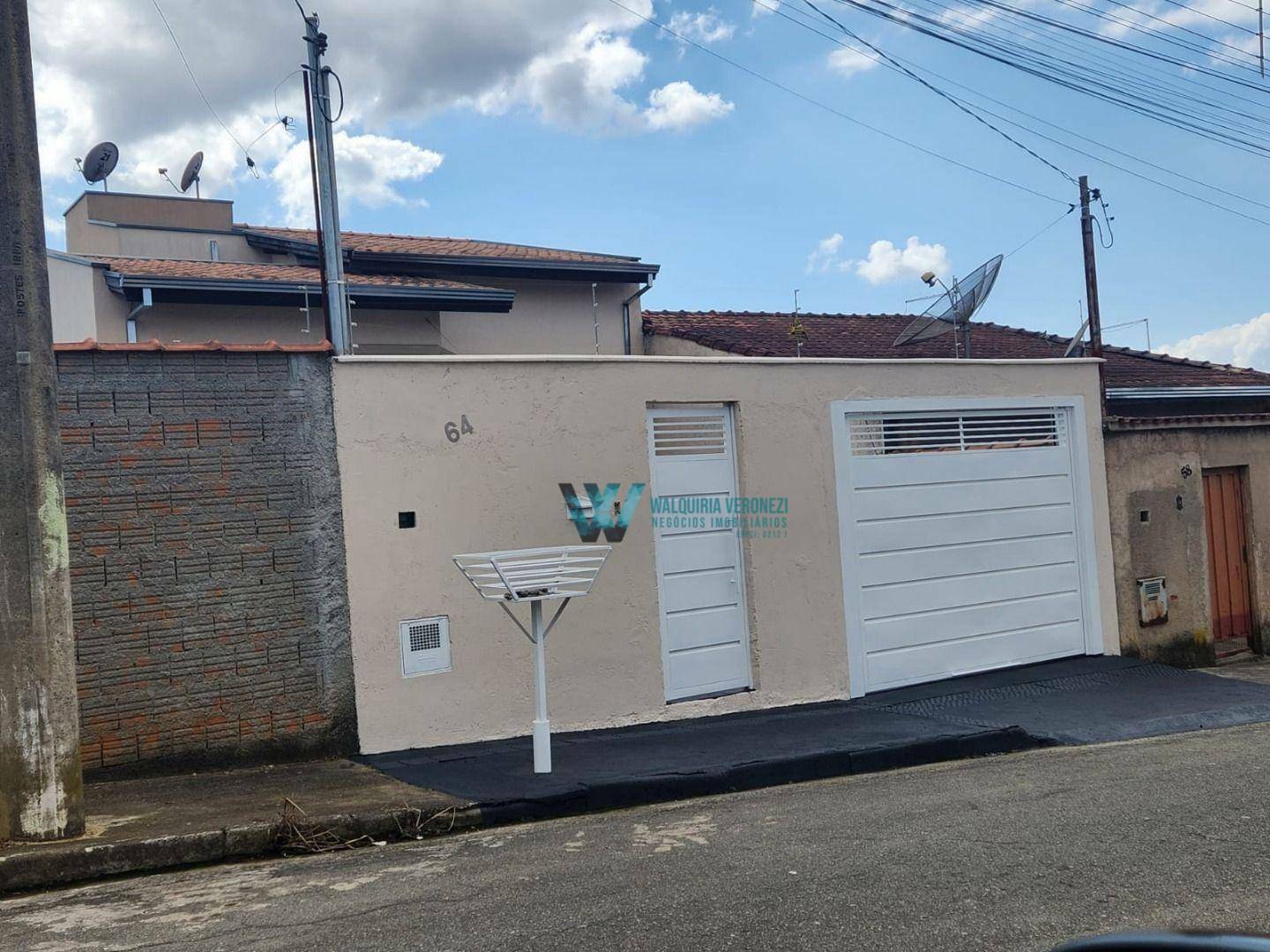 Casa à venda com 2 quartos, 65m² - Foto 2