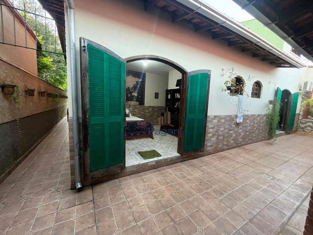 Casa à venda com 4 quartos, 273m² - Foto 22