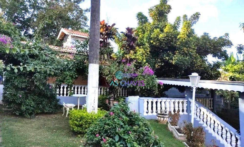 Casa à venda com 3 quartos, 160m² - Foto 2