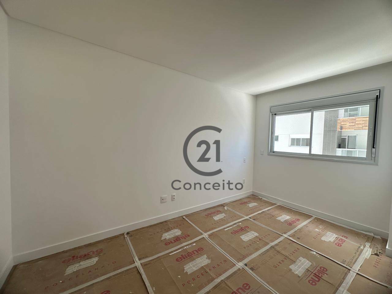 Apartamento à venda com 2 quartos, 75m² - Foto 13