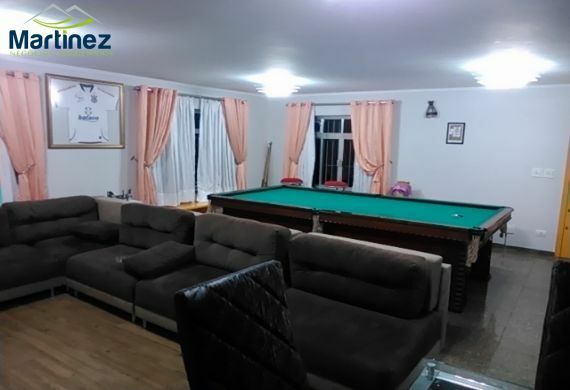 Sobrado à venda com 3 quartos, 260m² - Foto 1