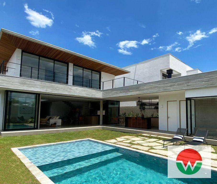 Casa de Condomínio à venda com 5 quartos, 400m² - Foto 1