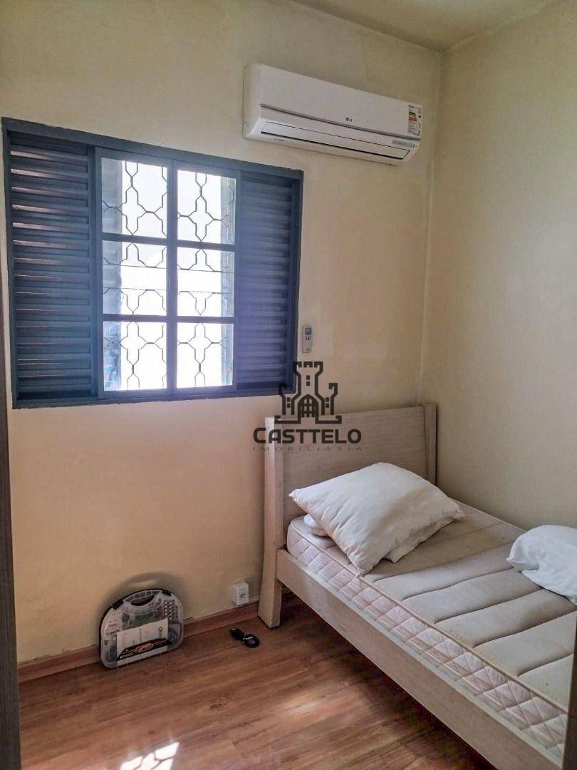 Casa à venda com 3 quartos, 70m² - Foto 9