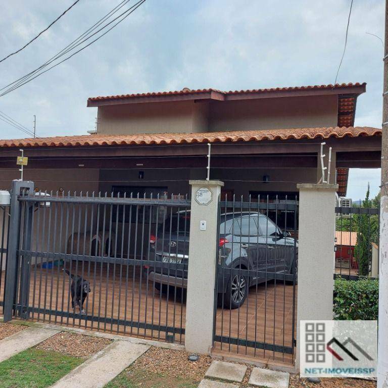 Casa à venda com 3 quartos, 250m² - Foto 3