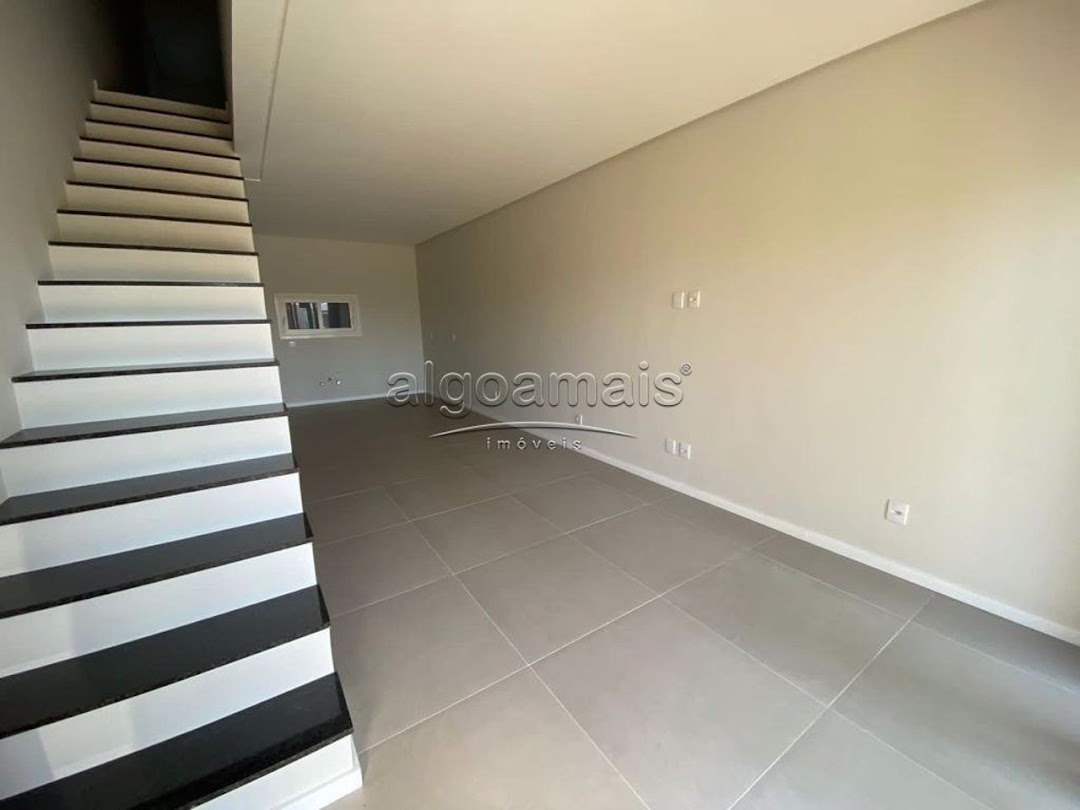 Casa à venda com 5 quartos, 100m² - Foto 7