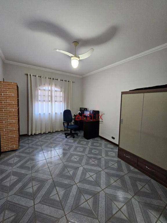 Sobrado à venda com 4 quartos, 334m² - Foto 18