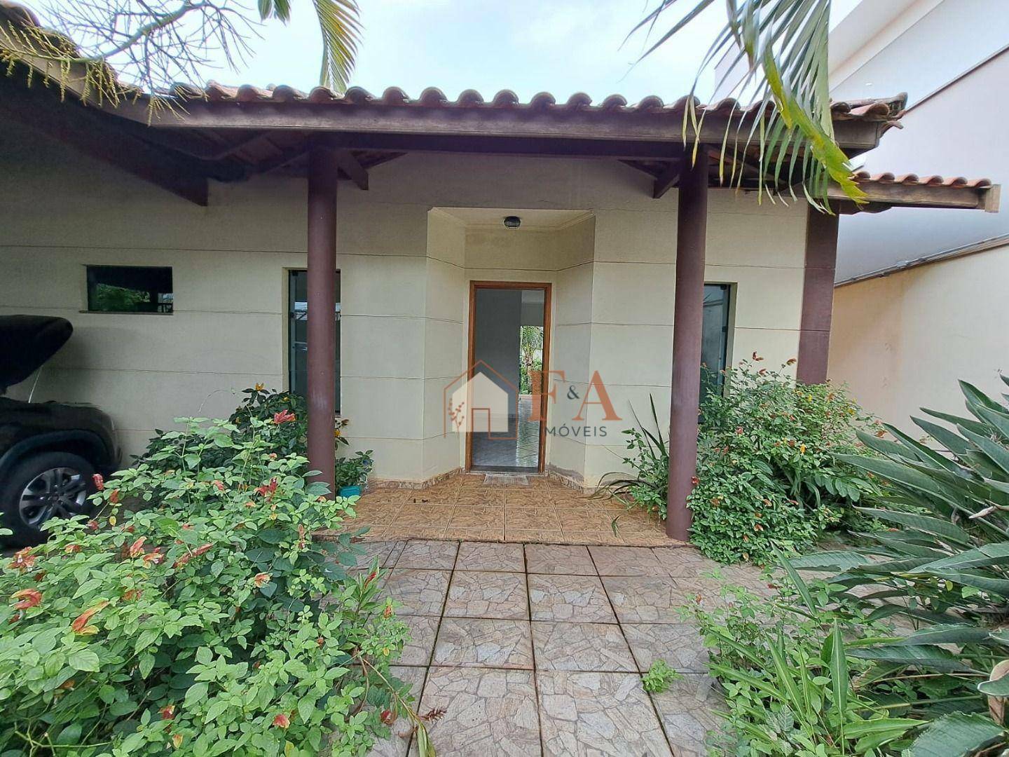 Casa à venda com 3 quartos, 178m² - Foto 2